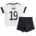 Billige Tyskland Leroy Sane #19 Børnetøj Hjemmebanetrøje til baby VM 2022 Kortærmet (+ korte bukser)